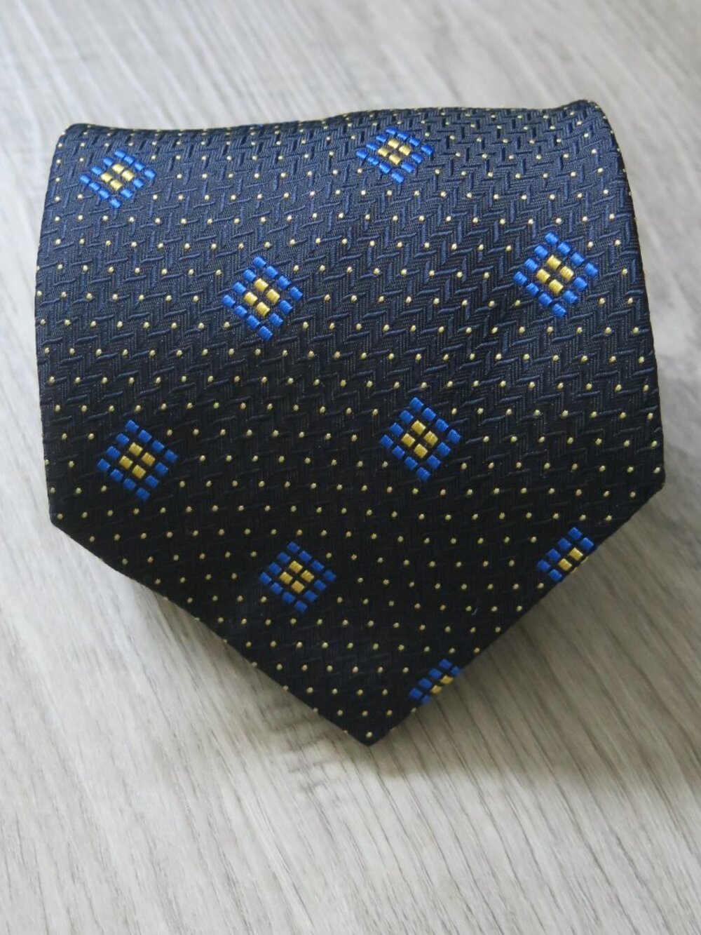 Giorgio Redaelli Multi Color Geometric Pattern 100% Silk Men's Neck Tie
